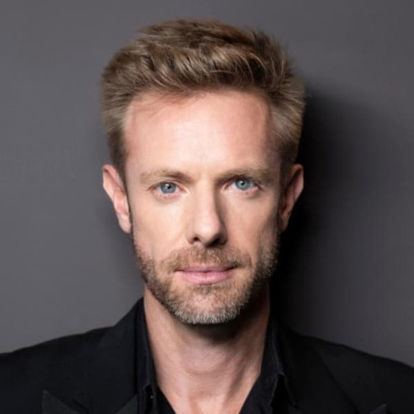Andrew von Oeyen