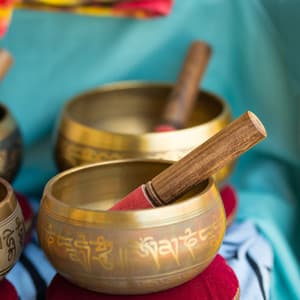 Sacred Om Chants - Spiritual Healing Guru