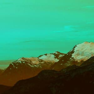 Calm Bgm for January Surprises - Deluxe Cafe Music