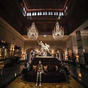 Remarkable Trio Jazz - Bgm for End of Winter - Vintage Cafe Background Music