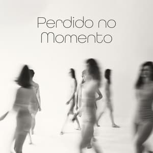 Perdido no Momento: Ambiente de Jazz Atmosférico, Animado, Lento, Suave, Jazz Noturno Escuro, Pensamentos Românticos, Amantes de Jazz Acústico - Academia de Música Romântica