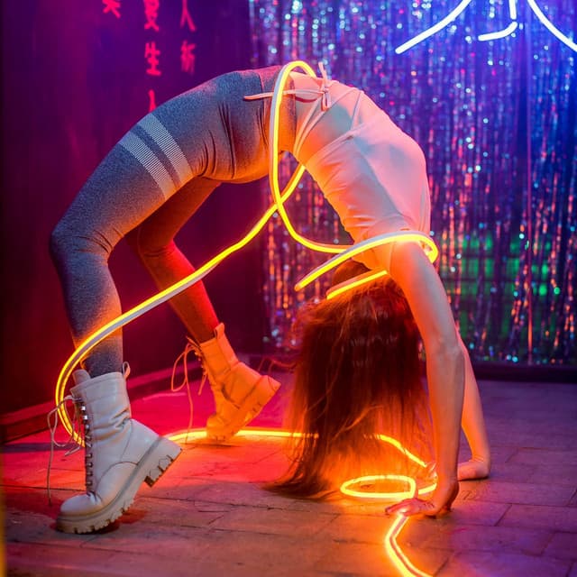 Unwind Your Mind with Hip Hop Beats - Happy Afternoon Music