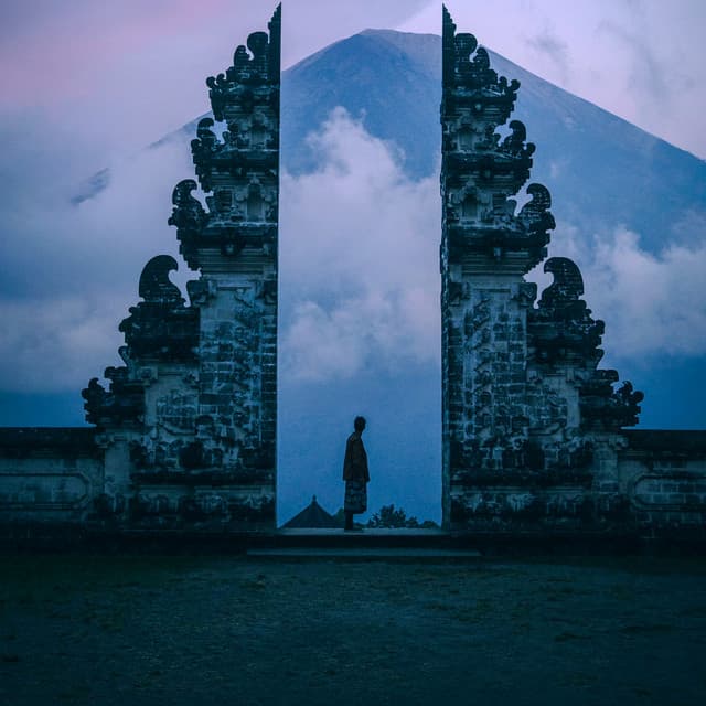 10 Hours White Noise: Meditative Bliss - White Noise Therapy