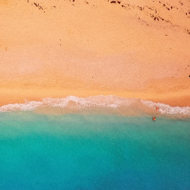 10 Waves: The Water's Edge - Coastal Sounds