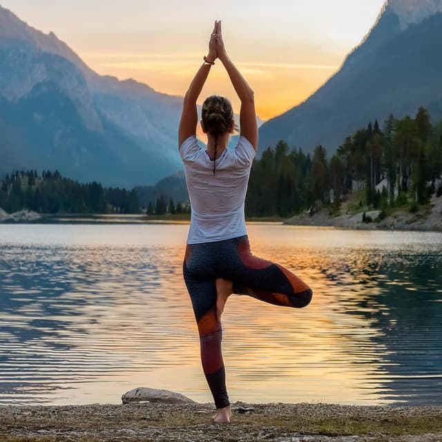 Ritmos De Yoga Para Un Inicio De Mañana Pacífico Y Energizante - Latidos de loto