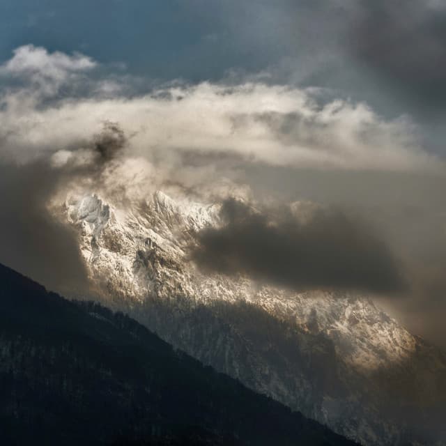 30 Melodic Frequencies: Background Tones - White Noise